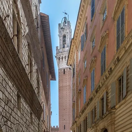 Colours 10 M Away Piazza Del Campo * 锡耶纳
